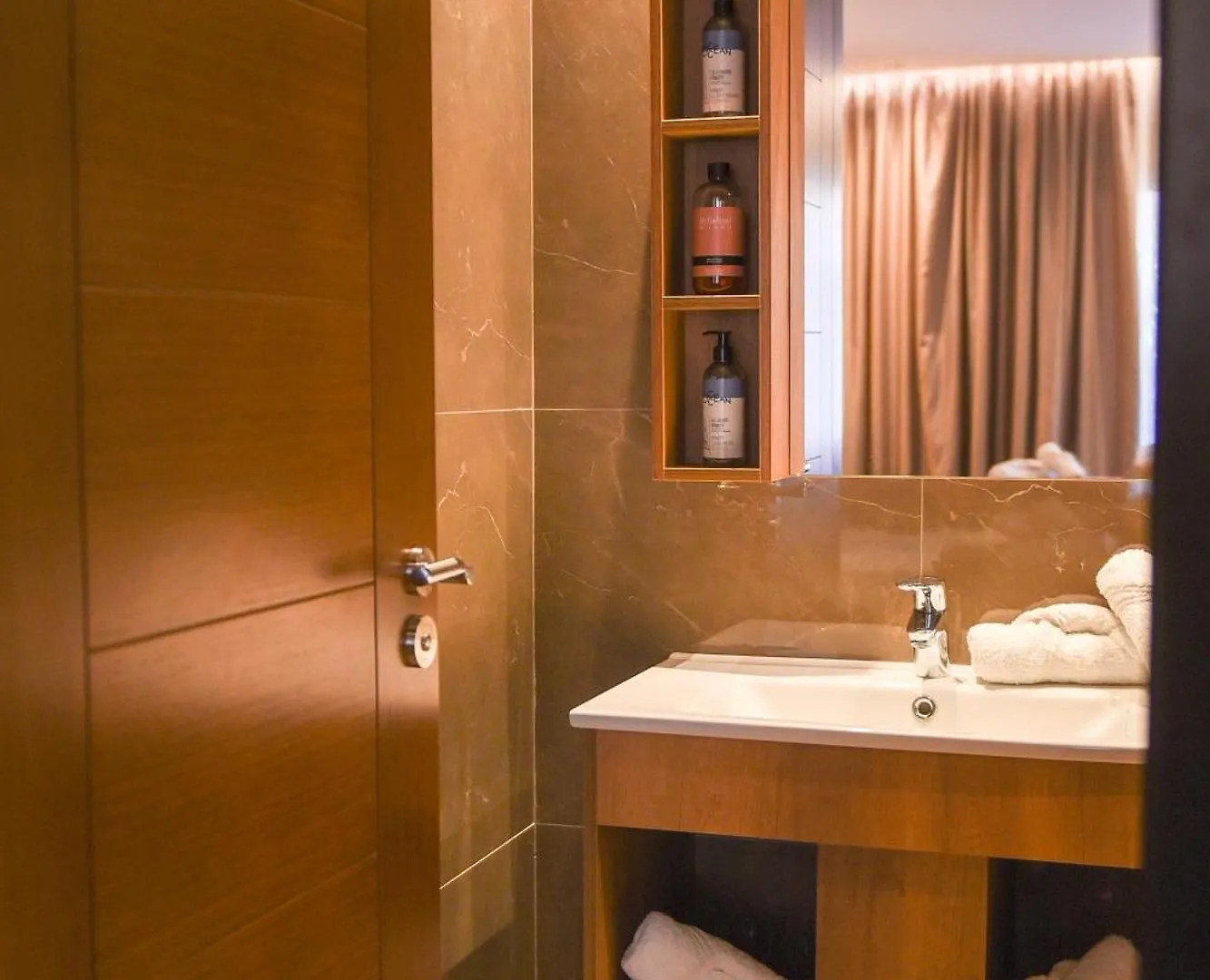 Hotel Olivia'S Hill Resort Kryemedhej