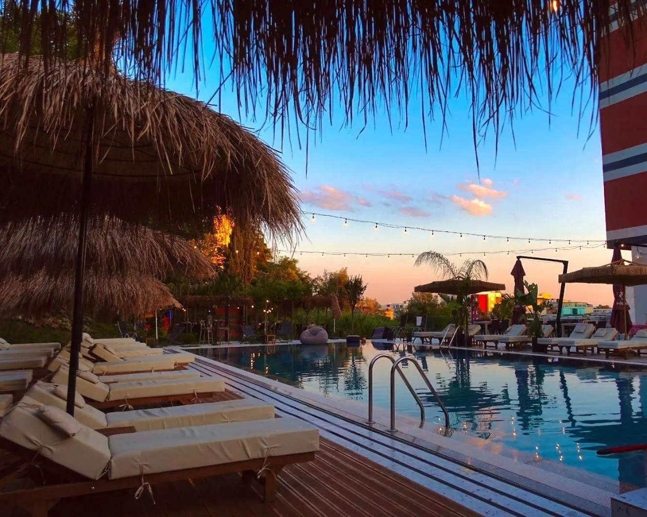 Olivia'S Hill Resort Kryemëdhej Hotel