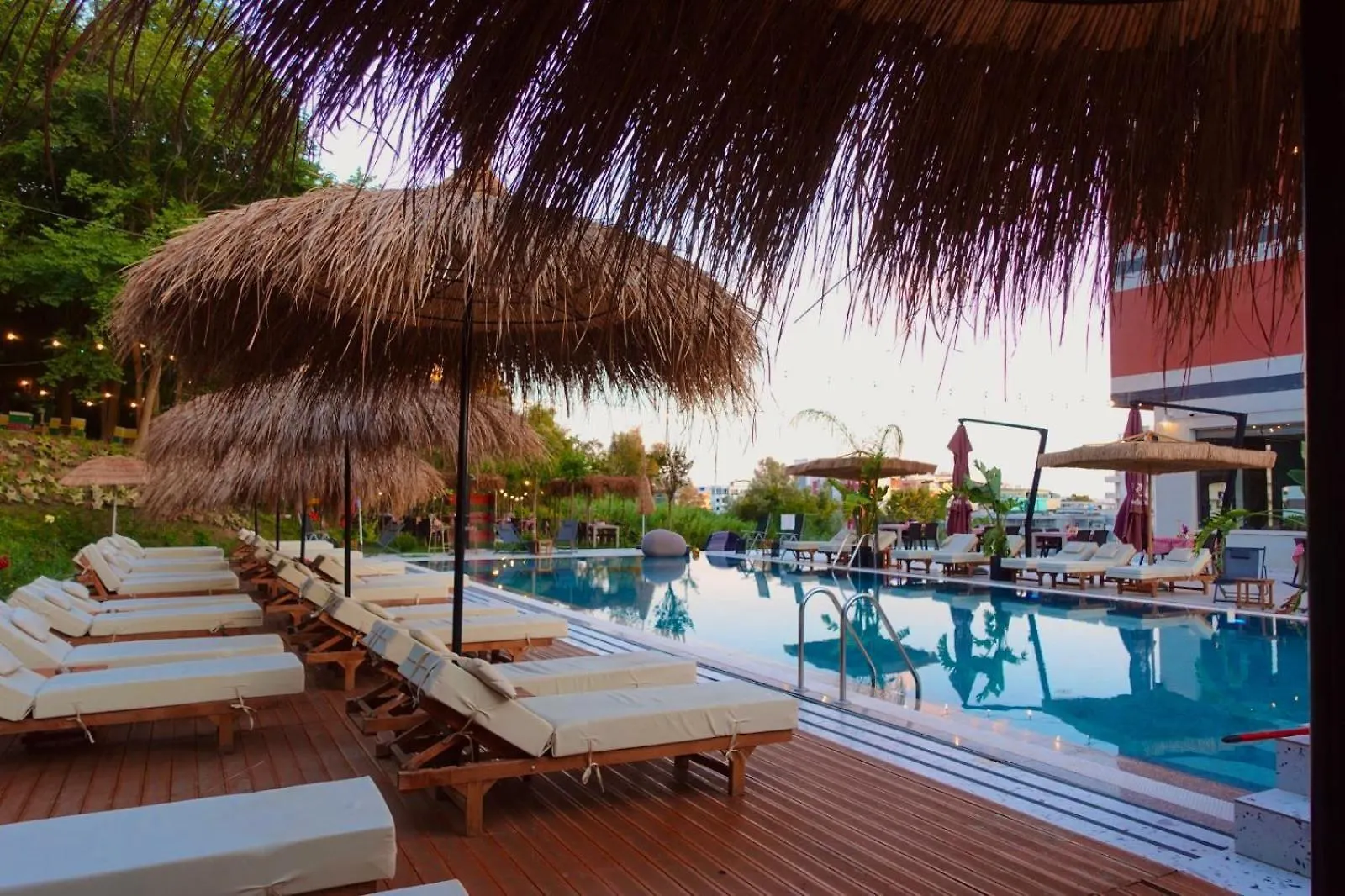 Olivia'S Hill Resort Kryemëdhej Hotel