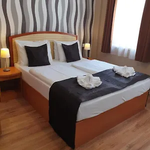 Hotel Six Budapest
