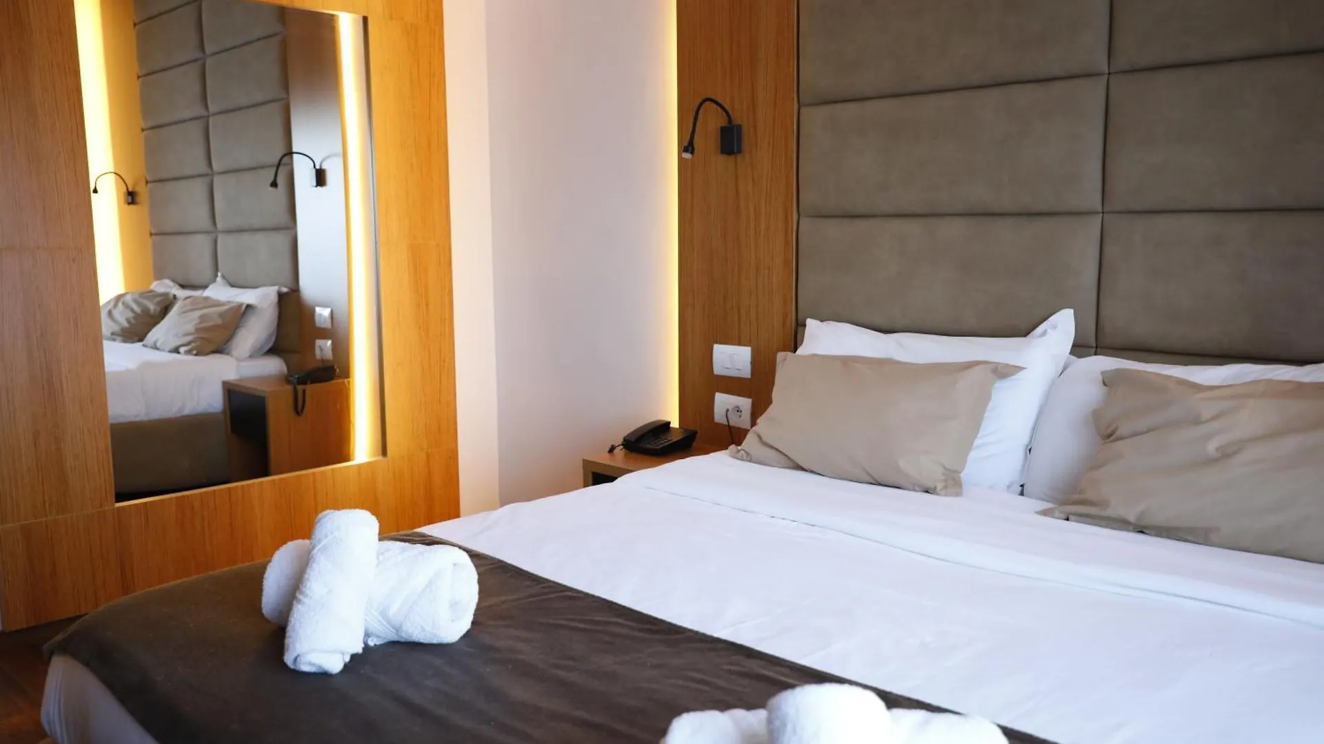 Olivia'S Hill Resort Kryemëdhej Hotel