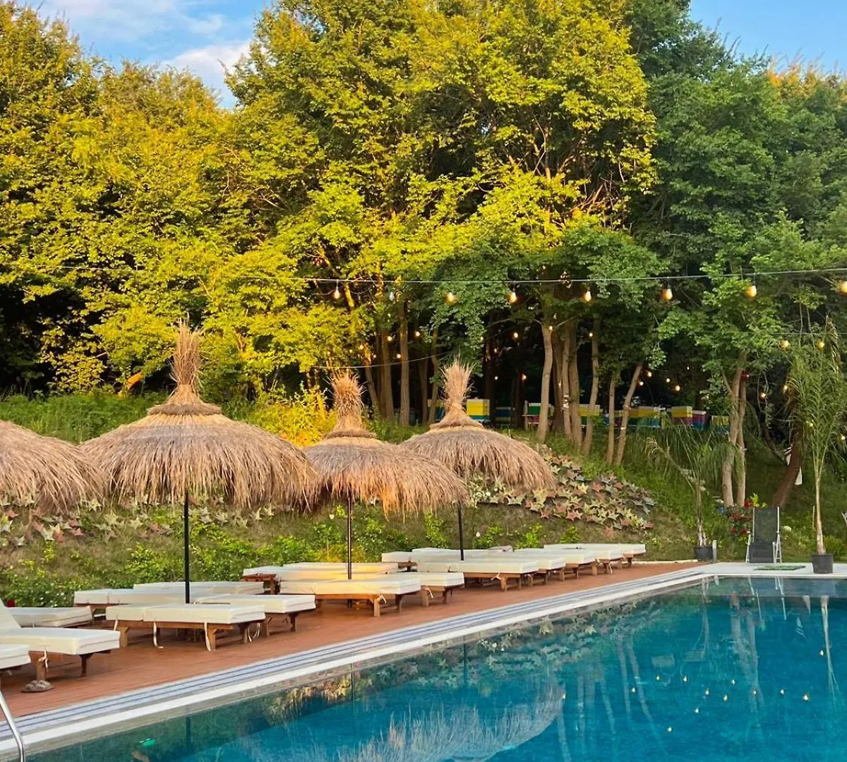 Olivia'S Hill Resort Kryemedhej